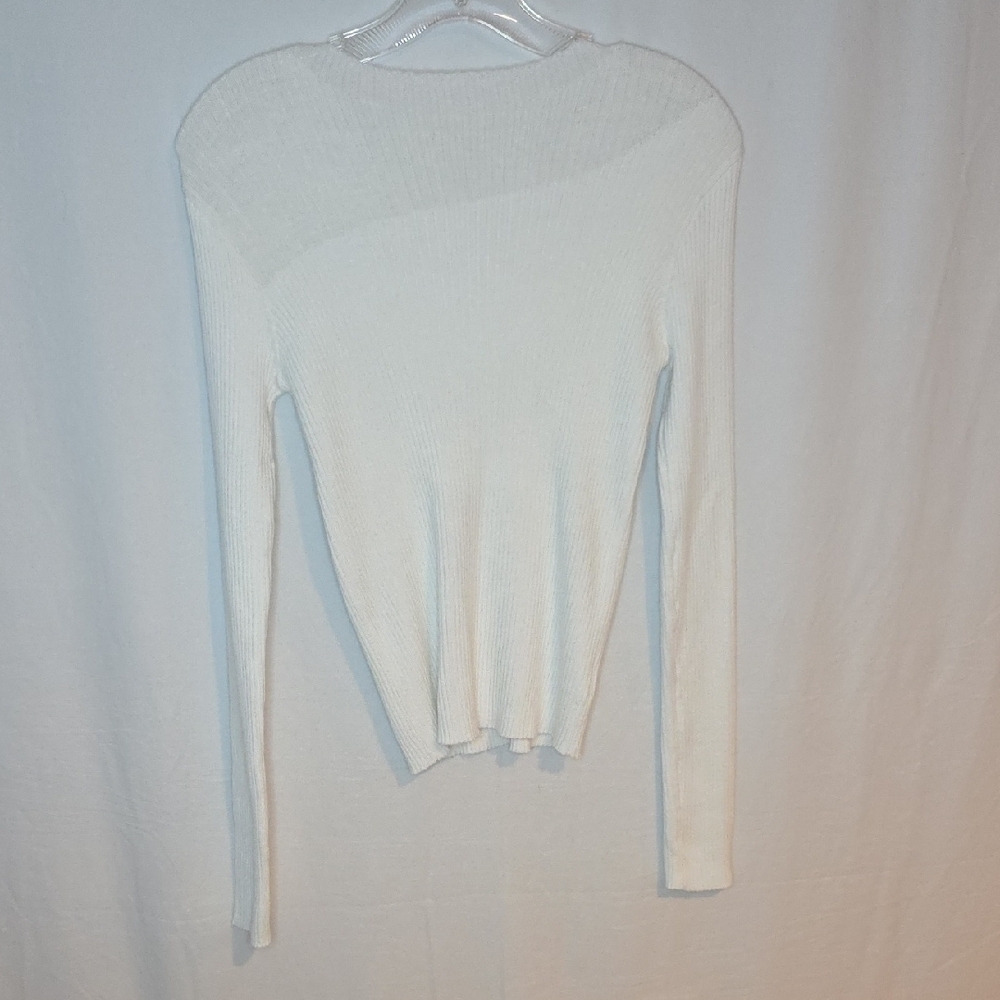 Commense White Sweater - Picture 2 of 3